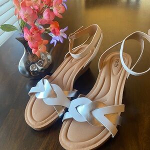 Earth Women's Leather Upper Sandals with Silver and White Straps